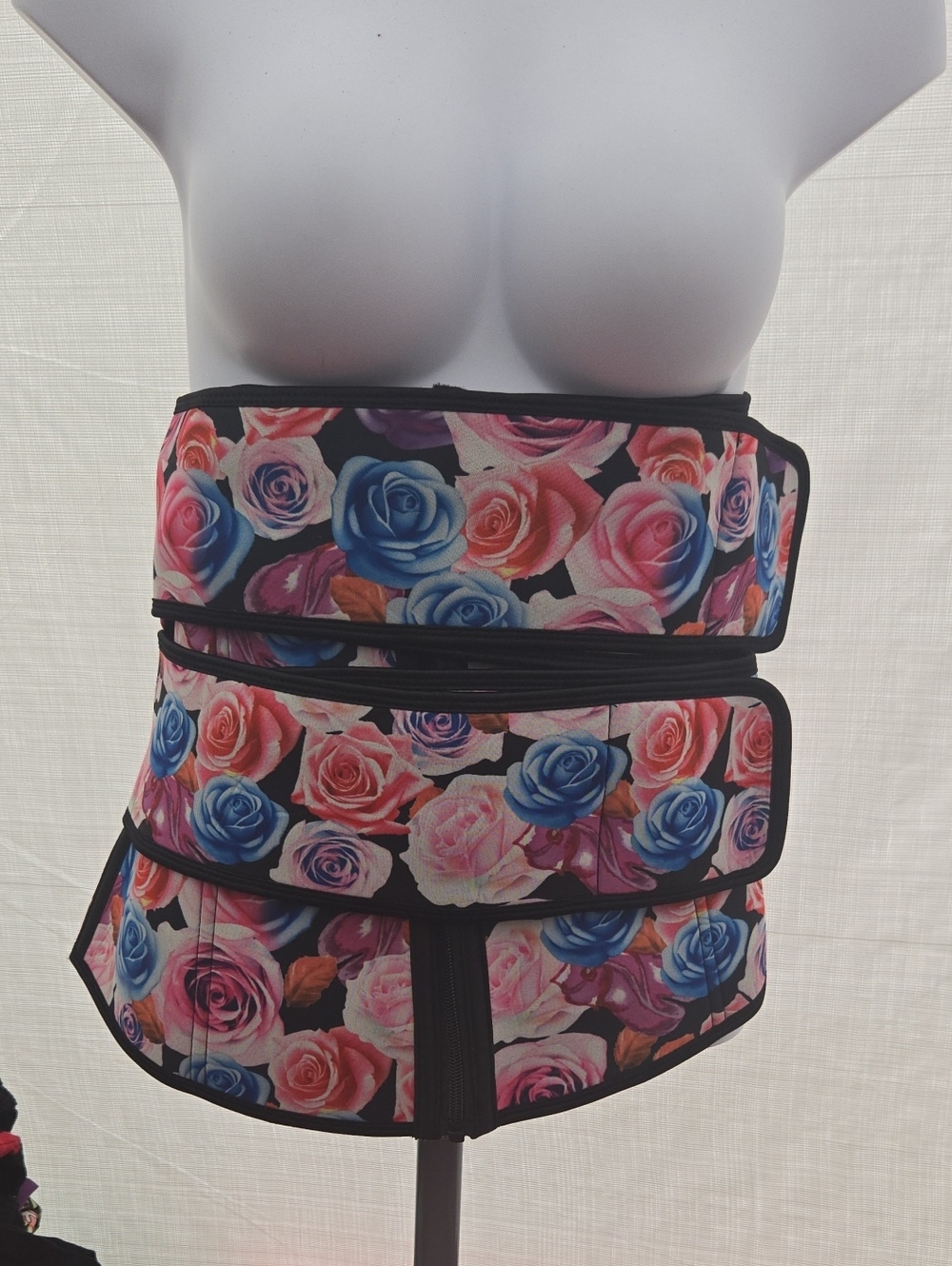 Source Unknown Floral Rose Print Waist Trainer — Pink & Blue